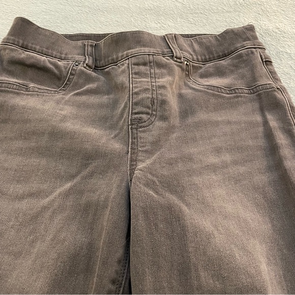 Spanx Jeans Vintage Grey Distressed Ankle Skinny Medium Pull On - Picture 7 of 12
